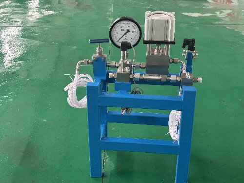 非标定制2D-SY30/160带压力集成阀组电动试压泵已发往河北